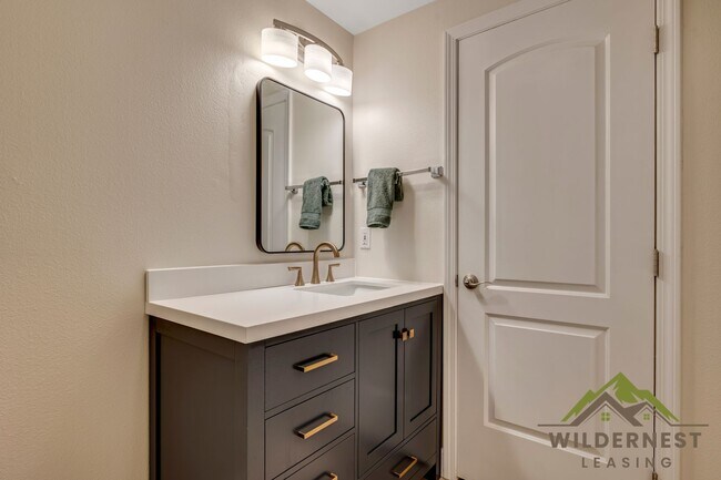 Building Photo - 309 Saddle Ridge Dr