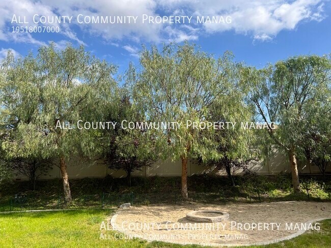 Building Photo - 25255 High Plains Ct