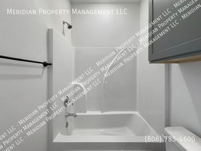 Building Photo - 5512 Itasca-B