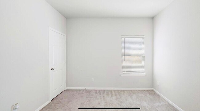 Building Photo - 10314 Birch Peak Dr