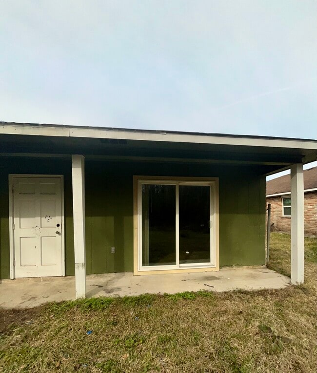 Building Photo - 9722 El Scott Ave