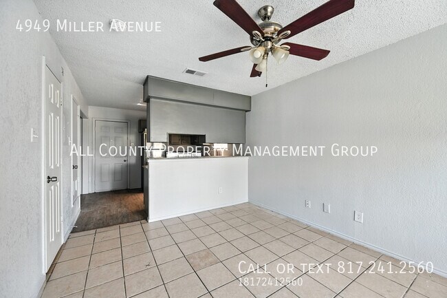 Building Photo - 4949 Miller Ave