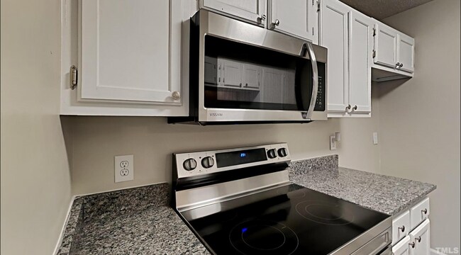 Building Photo - 600 Audubon Lake Dr