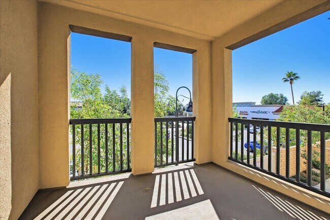 Building Photo - 28 Hideaway Loop