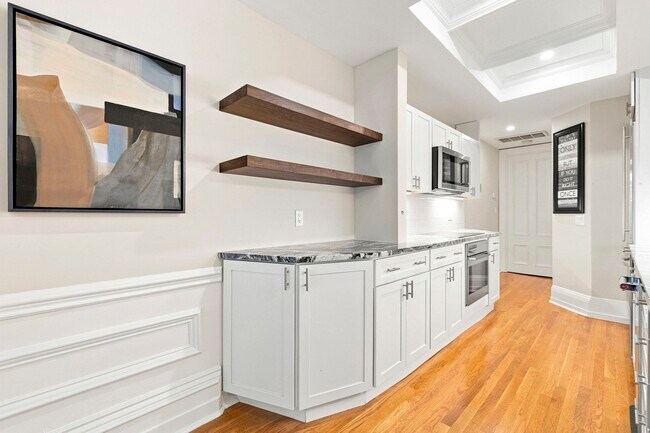 Building Photo - 80 Marlborough St