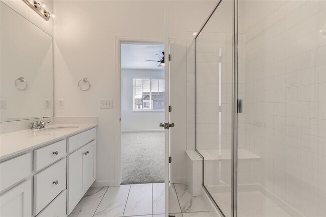Building Photo - Single Family 3 Bed, 3 Bath Paired-Home in...