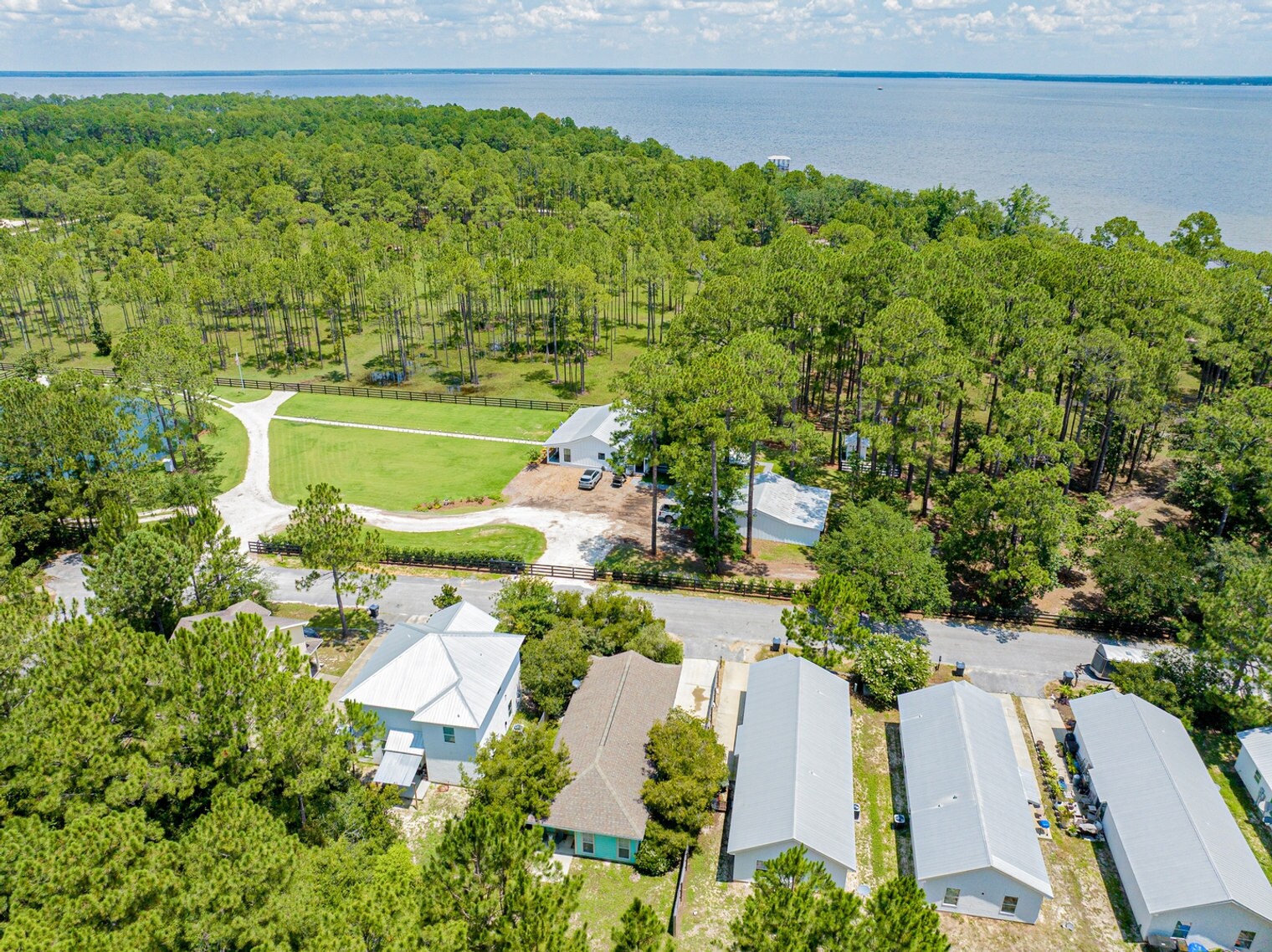 Building Photo - 1657 Indian Woman Rd