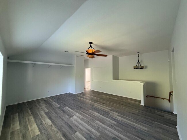 Building Photo - 1524 Lorson Loop