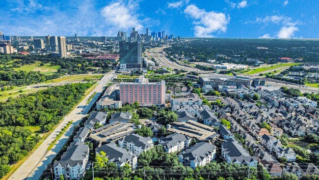 Building Photo - 3616 Richmond Ave.