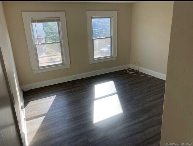 Building Photo - 35 Judson Ave