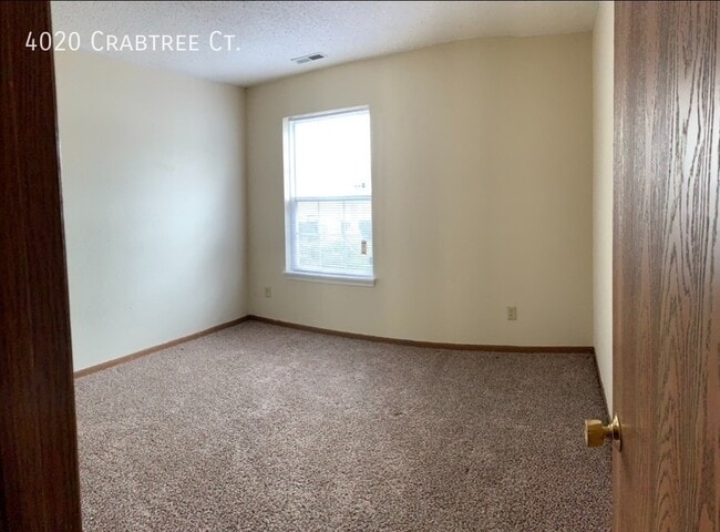 Building Photo - 4020 Crabtree Ct