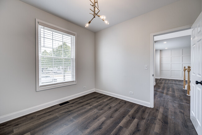Building Photo - 12948 Parterre Pl