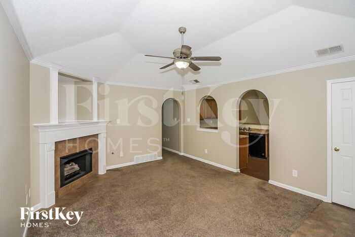 Building Photo - 10148 Cross Valley Dr