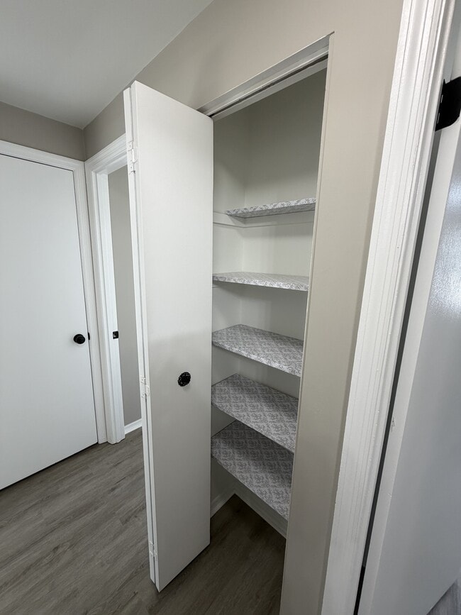 Building Photo - 2504 Campbell Dr