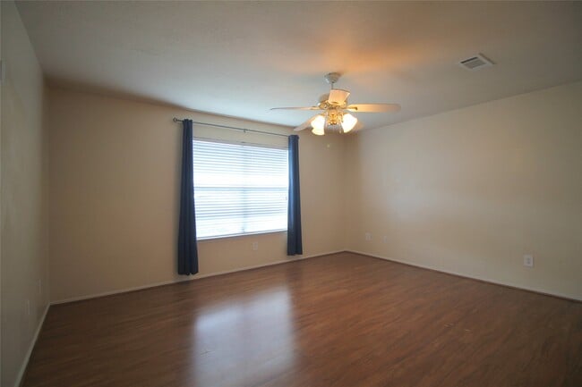 Building Photo - 6515 Bryant Park Ct