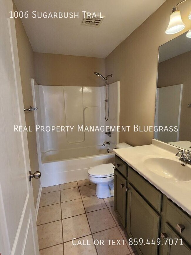 Building Photo - 1006 Sugarbush Trail