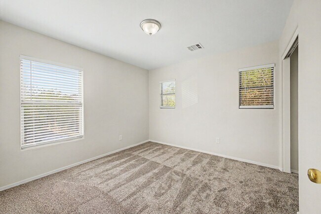 Building Photo - 6451 W Branham Ln