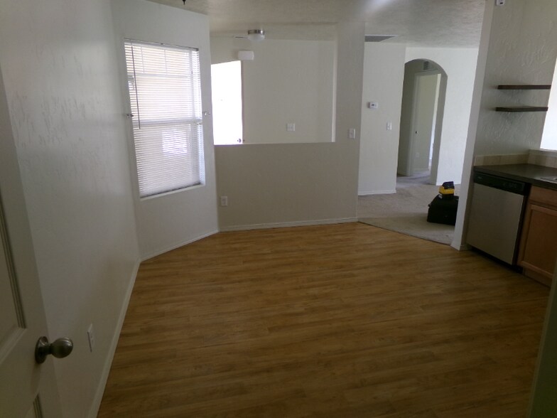 Building Photo - 9715 W Stonewood Dr