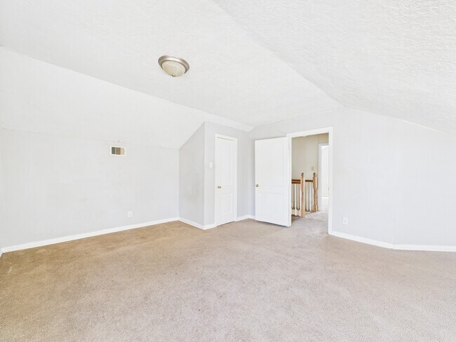 Building Photo - 3814 Luca St