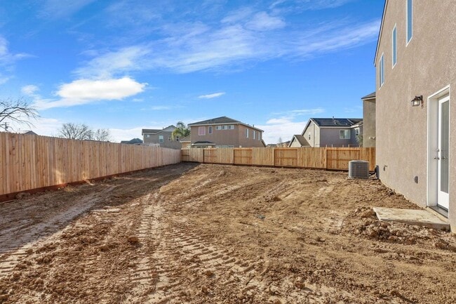 Building Photo - Brand new house ready to be your next home