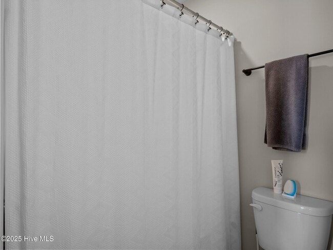 Building Photo - 63 Outrigger Dr