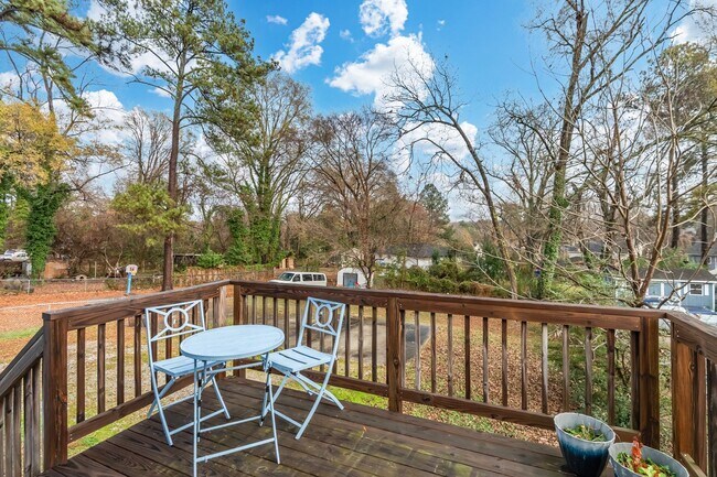 Building Photo - Cute 3BR Cottage in East Durham!  Available Now!