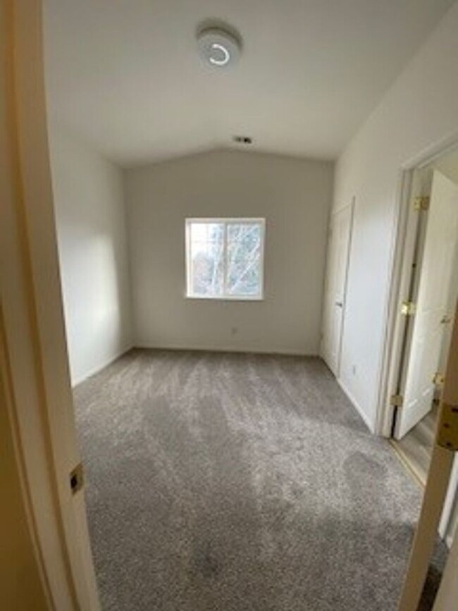 Building Photo - 3569 Mashie Court