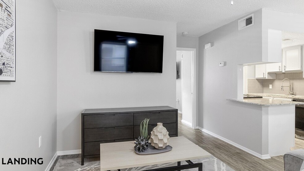 Building Photo - 130 Camino De Oro