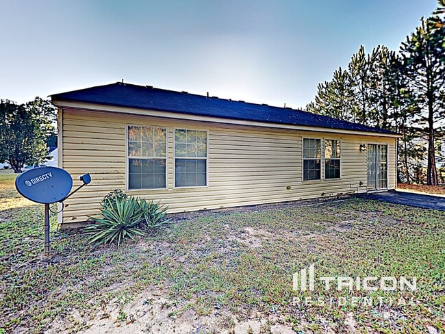 Building Photo - 6868 Merrywood Dr
