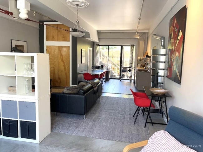 Building Photo - 2811 20th St