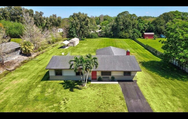 Primary Photo - 6160 SW 188th Ave