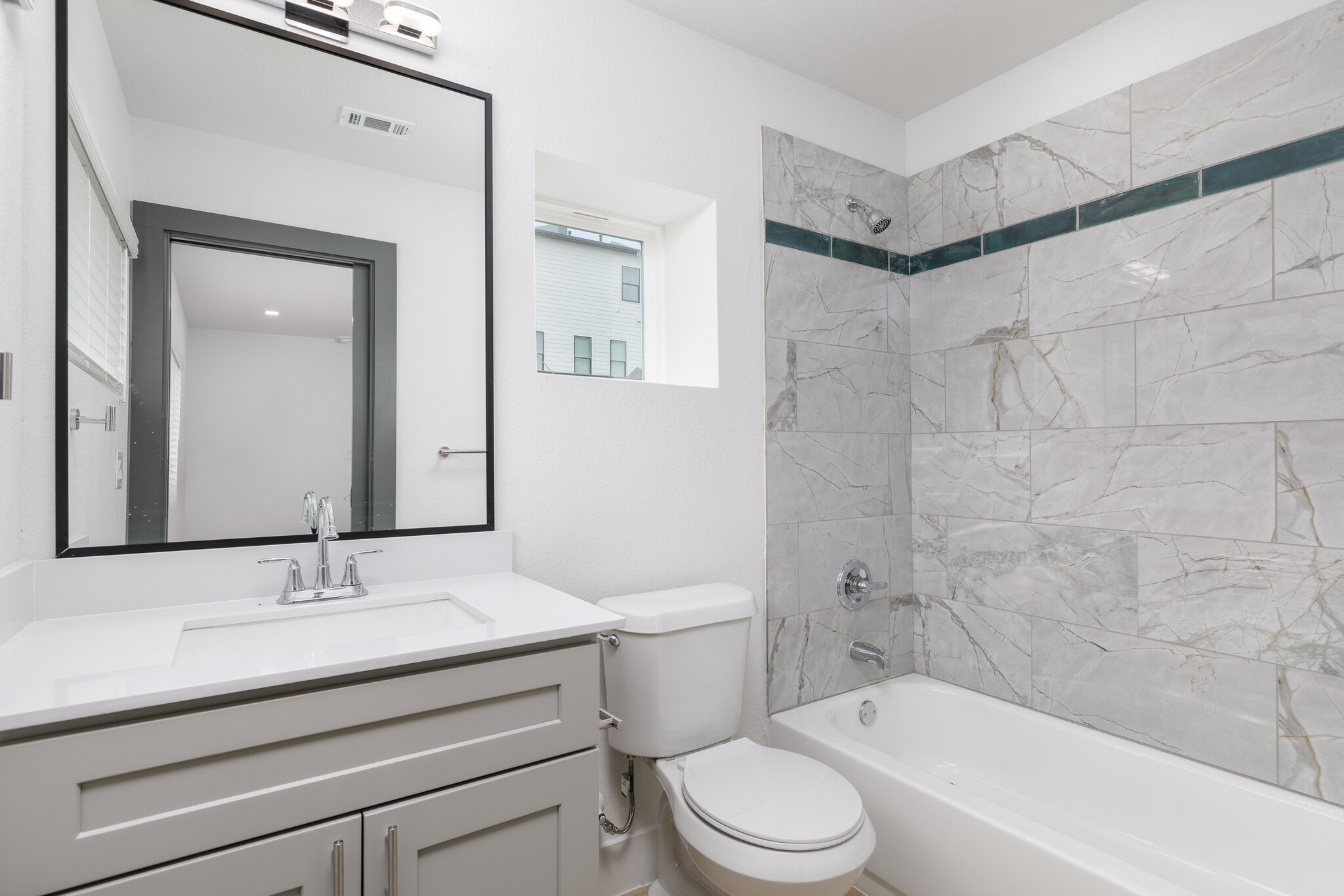 Building Photo - 2801 Weisenberger St