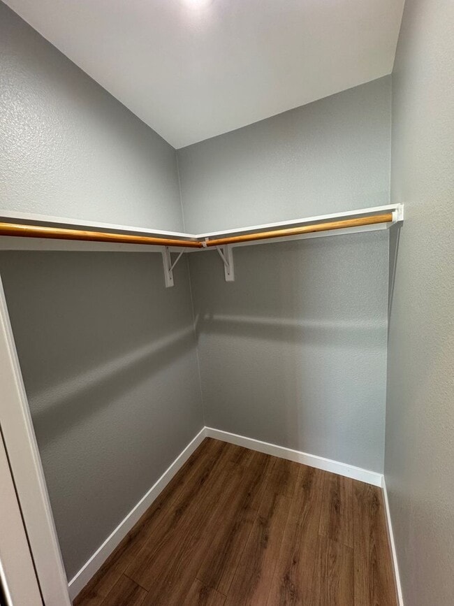Building Photo - 1 Bedroom 1 Bathroom Detached ADU