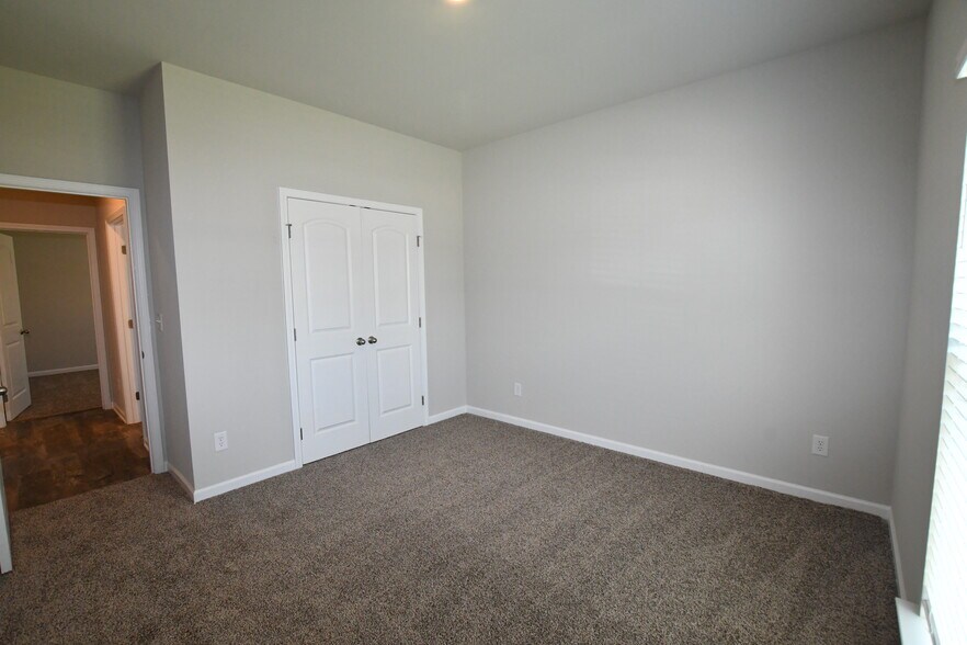 Building Photo - 109 Delilah Ln