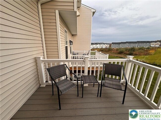 Building Photo - 7505 Clayton Ave