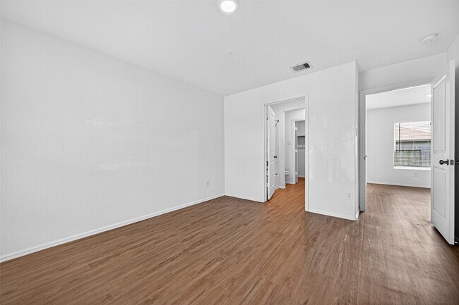 Building Photo - 27003 Euphonia Grn Ln