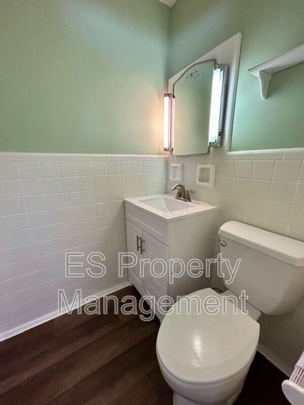 Building Photo - 5106 Radnor Rd