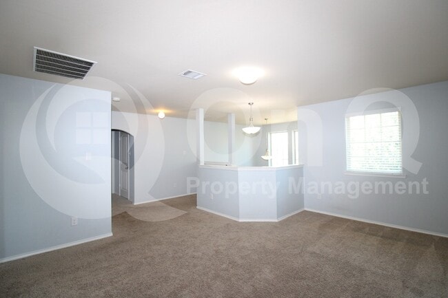 Building Photo - 1115 Quartz Trl