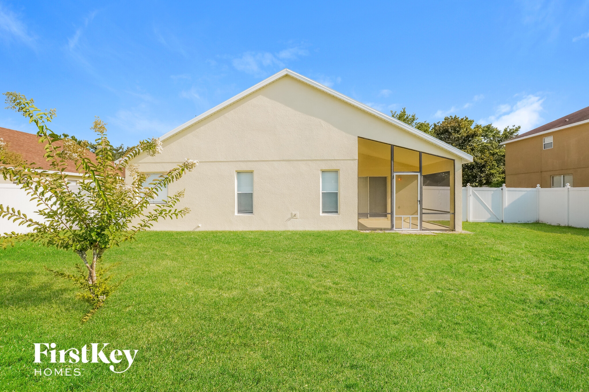 Building Photo - 2424 Deer Creek Blvd
