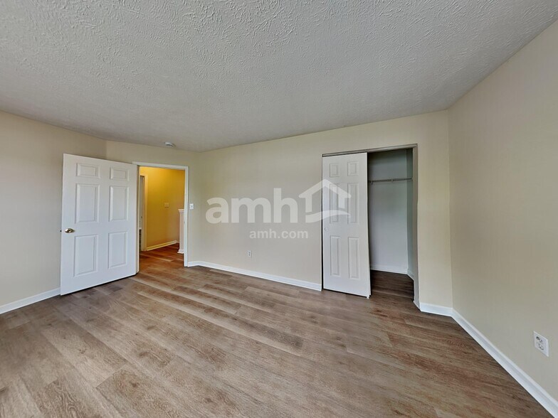 Building Photo - 11134 Steelwater Ct