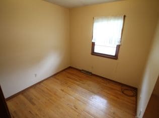 Building Photo - 8416 Airline Ave