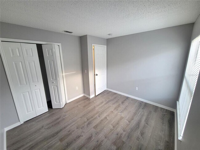 Building Photo - 60 Alicante Ct