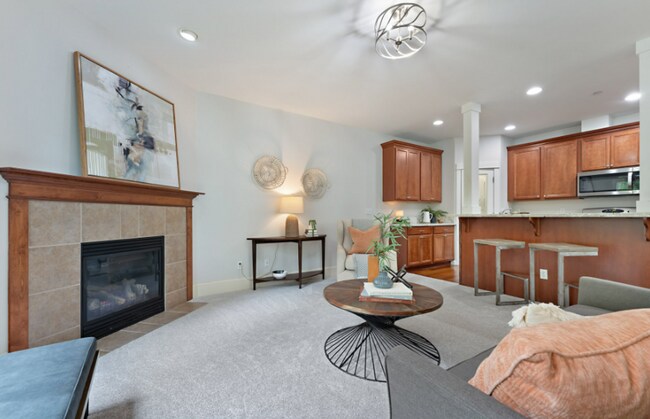 Building Photo - Spacious 5-Bedroom Retreat with Private Gr...