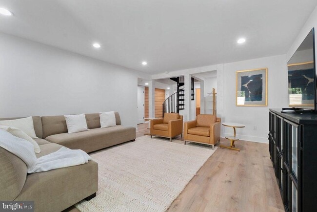 Building Photo - 851 Bacon Hall Rd