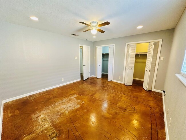 Building Photo - 3428 Willowrun Dr