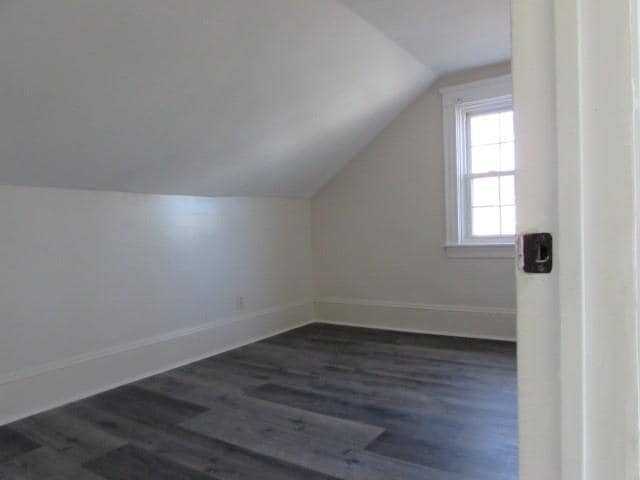 Building Photo - 21 Forest Ave