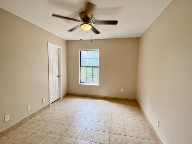 Building Photo - 3319 Mier St