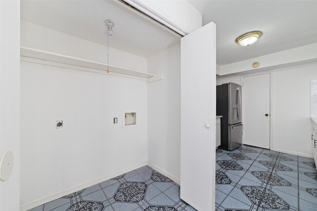 Building Photo - 4022 Belle Park Dr