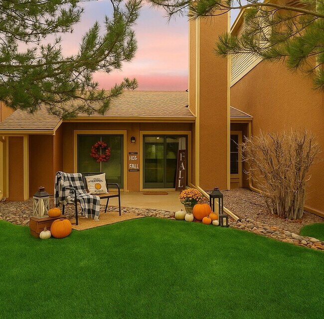 Building Photo - 440 Autumn Ridge Cir