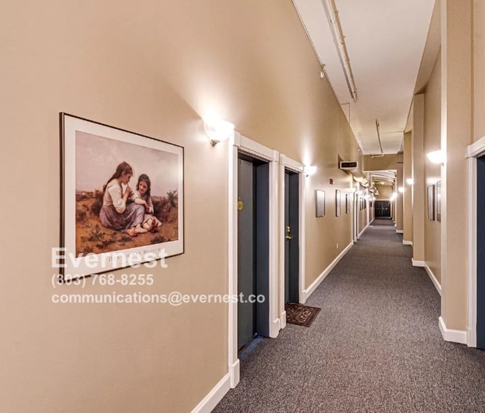 Building Photo - 1555 California St